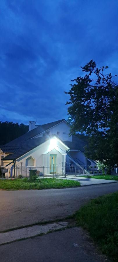 스렘스카 미트로비차 Santorini 아파트 외부 사진